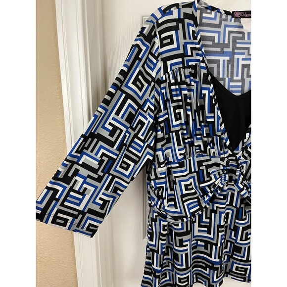 VOLUME ONE - Blue Geometric Print Mock 2 Piece 3/4 Sleeve Knit Top size 1X - Picture 2 of 7